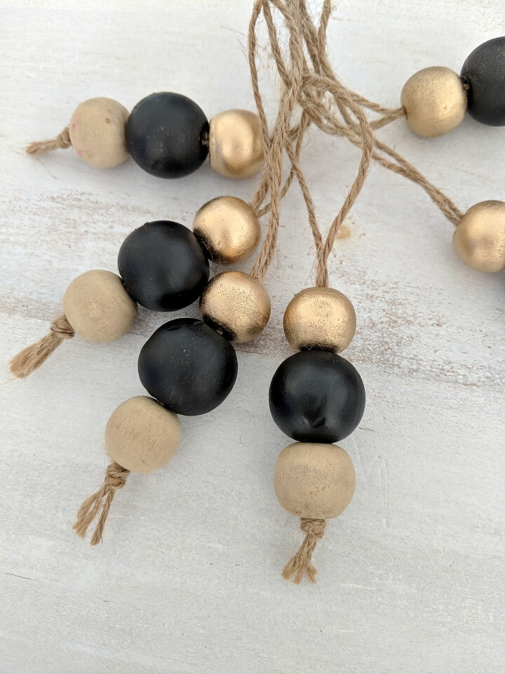 Black & Gold Wooden Bead Ornaments northernfeeling.com