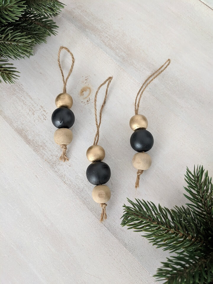 Black & Gold Wooden Bead Ornaments northernfeeling.com