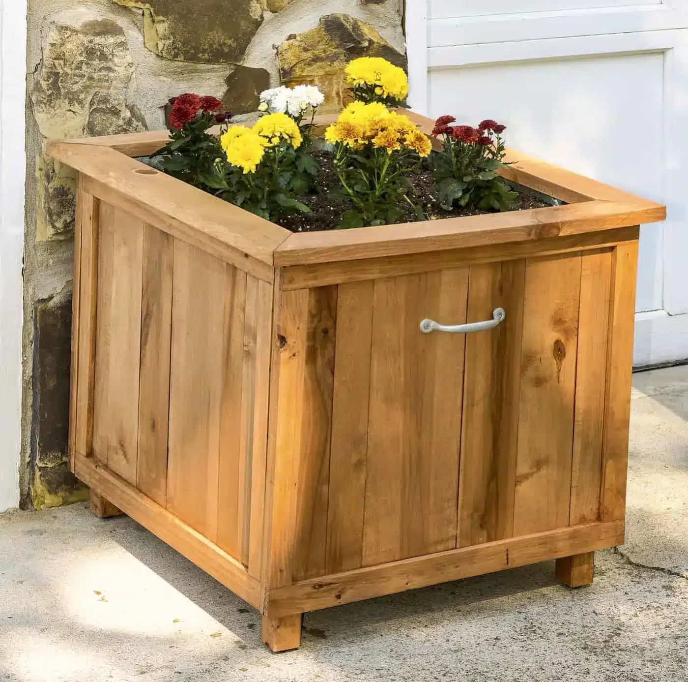 DIY Hose Holder with Pallet Wood Planter .jpg