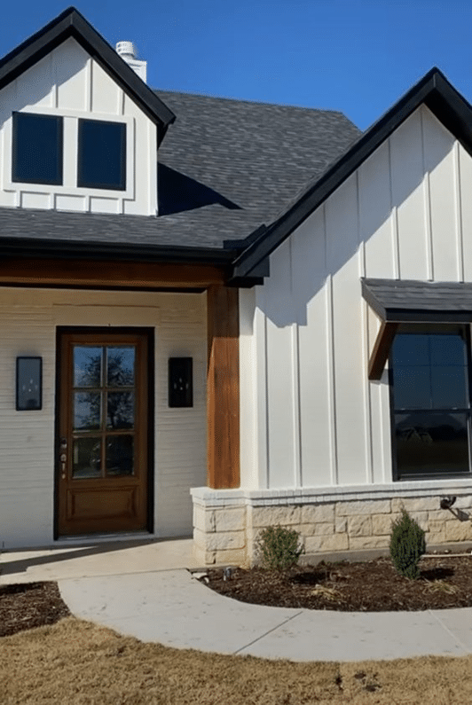 Dark Trim and White Siding Display