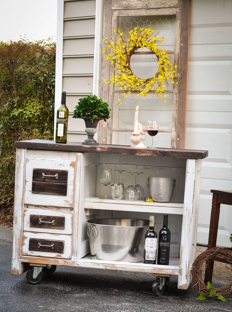 Repurposed Hutch Grill Station