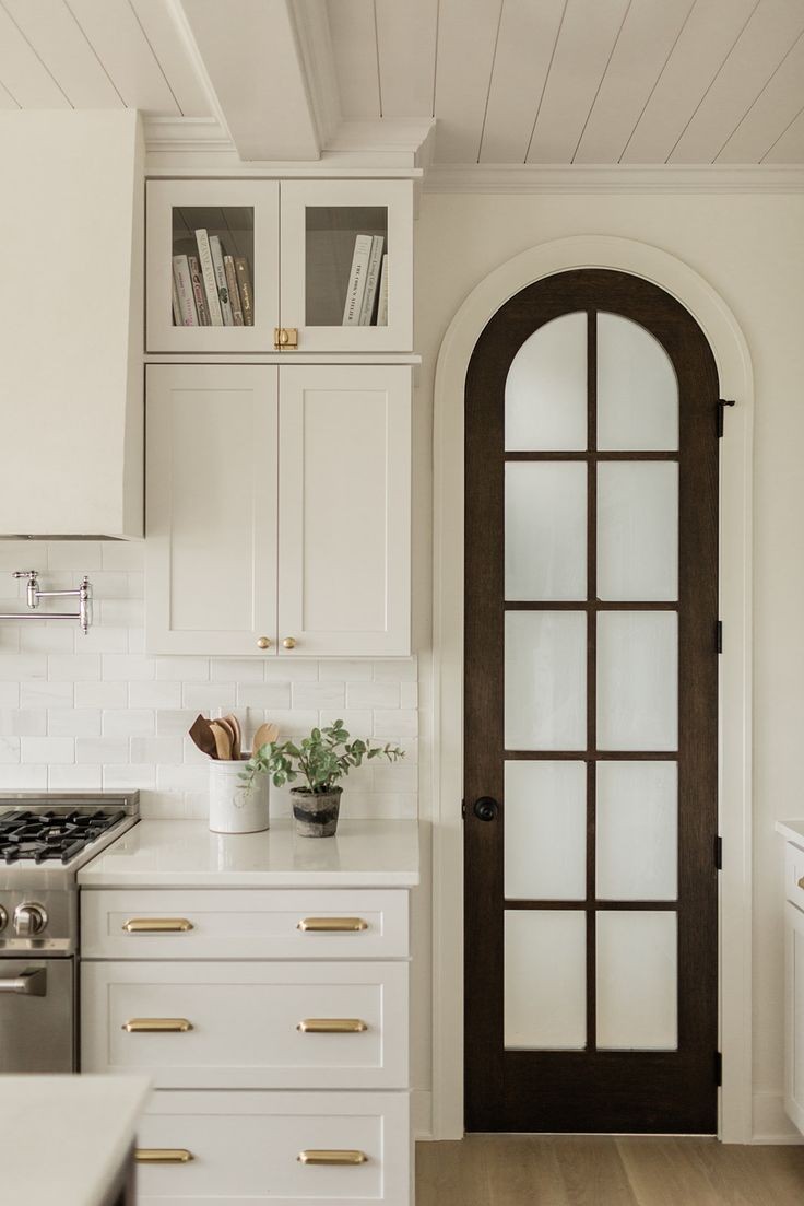 Rounded Frosted Glass Pantry Doors