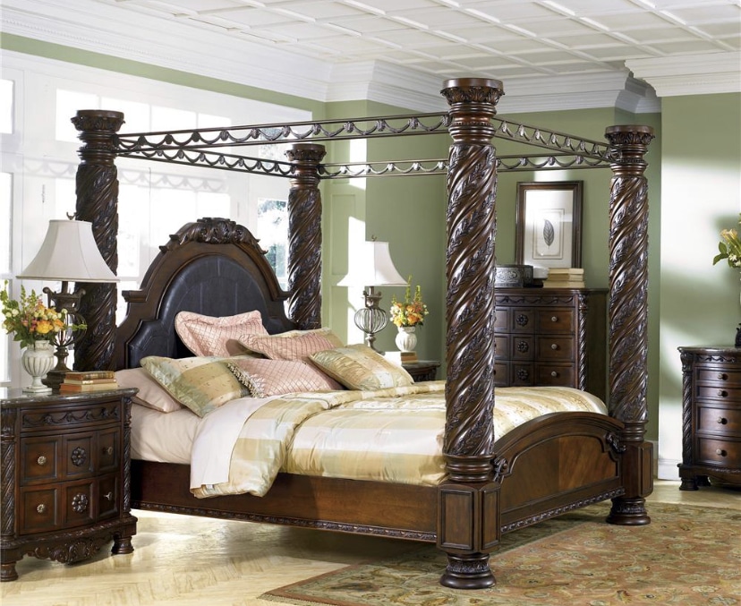 Sleigh Poster Bed