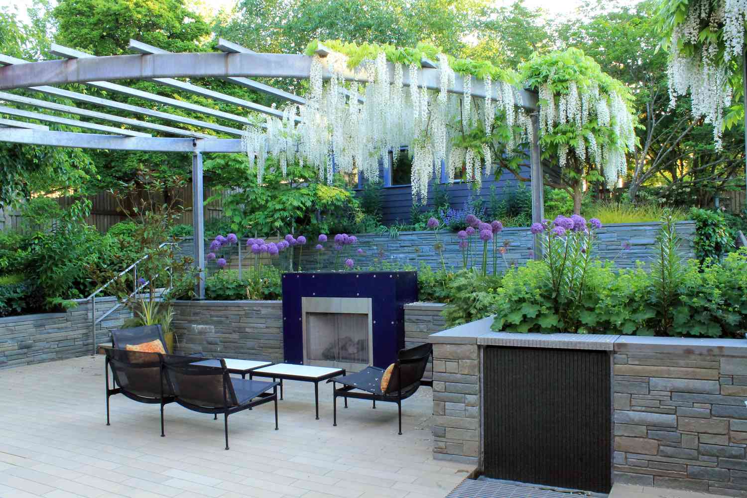 Best Front and Backyard Landscaping Ideas