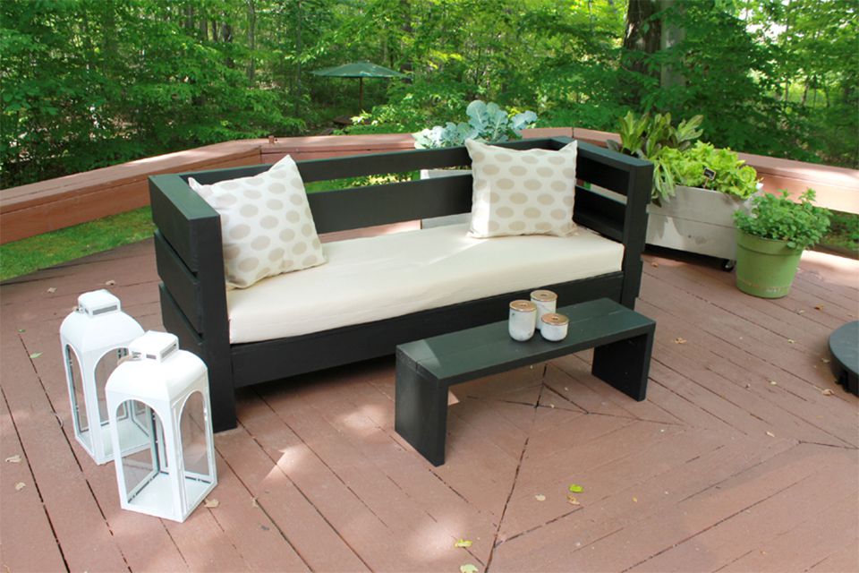 Cheap and Easy DIY Outdoor Furniture Ideas