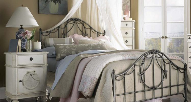 Vintage Bedroom Ideas That Are Timeless | Swyft