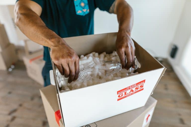 Choosing the Right Shipping Method for Bulky Items: 3 Tips